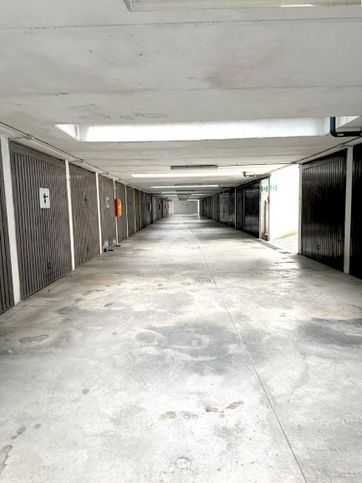 Garage/posto auto in residenziale in Via San Rainaldo 23