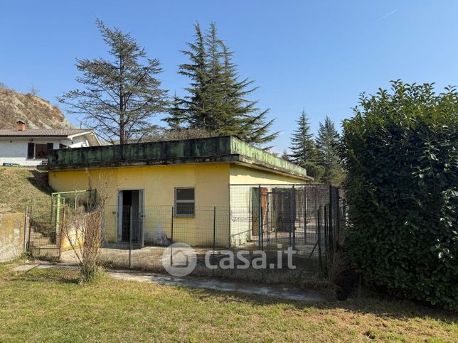 Capannone in commerciale in LocalitÃ  Villa