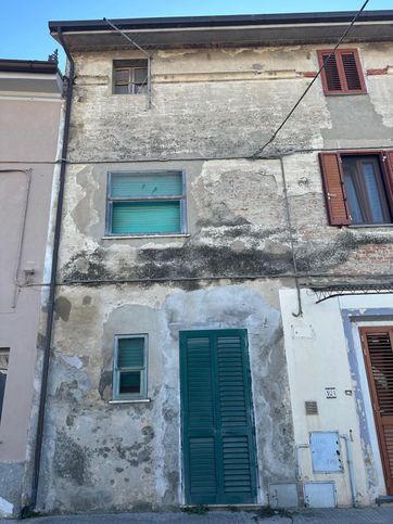 Villetta a schiera in residenziale in Via Giulio Guelfi 105