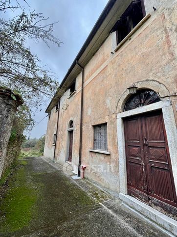 Villa in residenziale in 