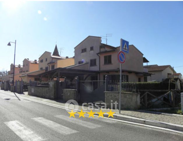 Appartamento in residenziale in Strada Regionale 142