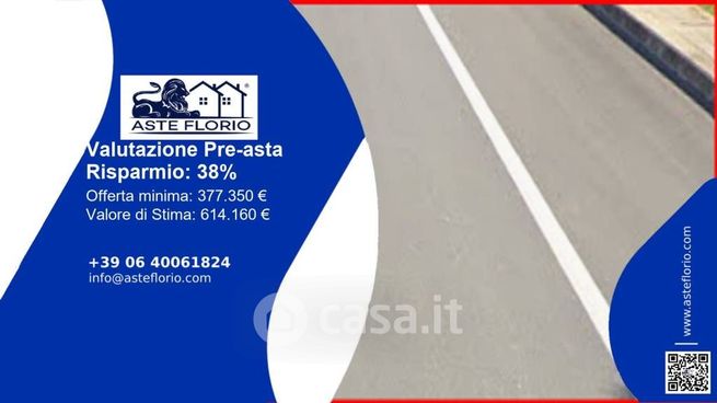 Capannone in commerciale in Via Baione