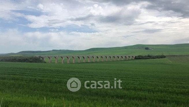 Terreno agricolo in commerciale in 
