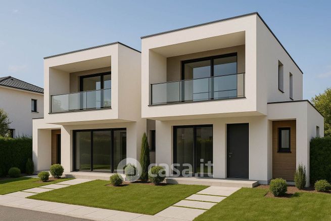 Casa bi/trifamiliare in residenziale in 