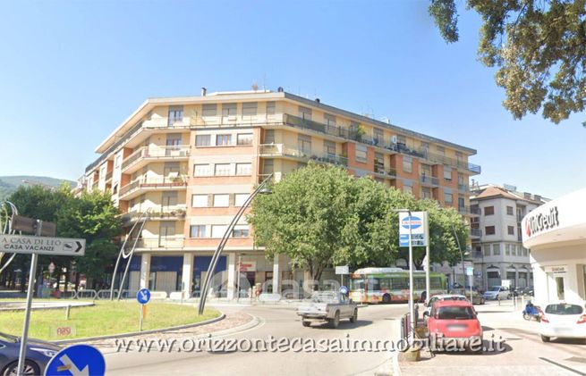 Garage/posto auto in residenziale in Viale Indipendenza 21