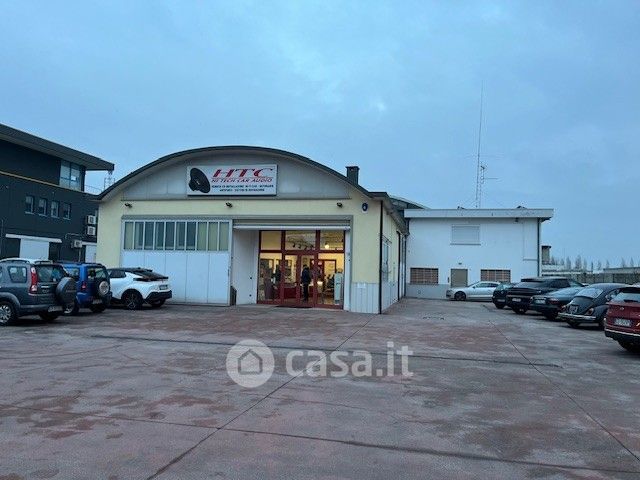 Capannone in commerciale in Via Galileo Galilei
