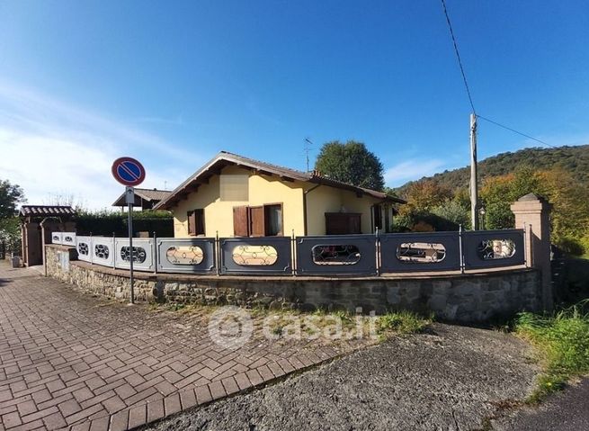 Villa in residenziale in LocalitÃ  La Torre - Corposano