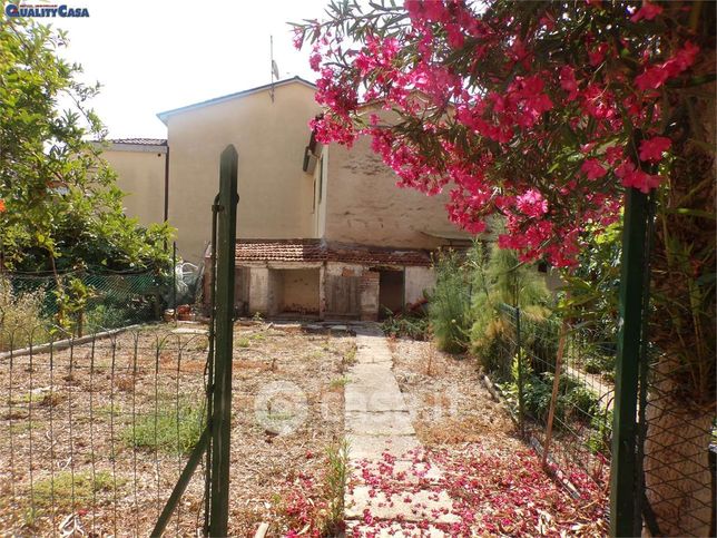 Appartamento in residenziale in Viale Rinascita 6