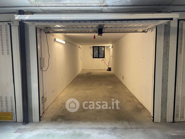 Box/posto auto in residenziale in Via Monte Grappa 9 G