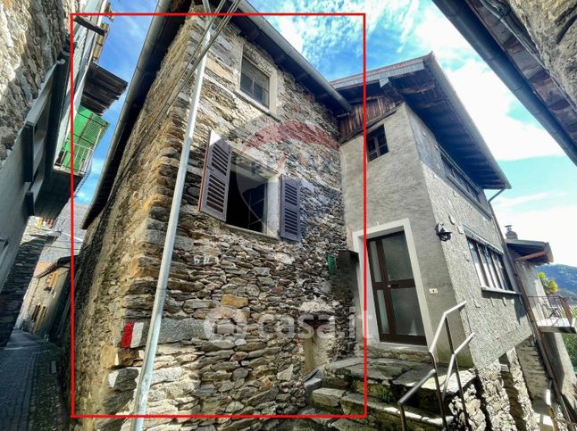 Rustico/casale in residenziale in Via Umberto Primo 11 -14
