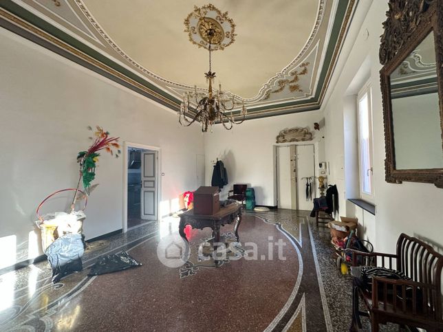Appartamento in residenziale in Salita Santa Caterina 12