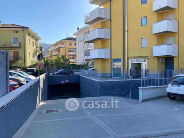 Box/posto auto in residenziale in 