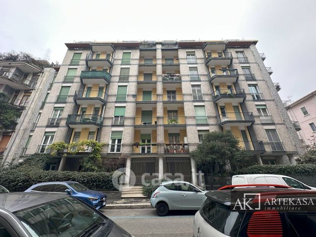 Appartamento in residenziale in Via Scavini 4