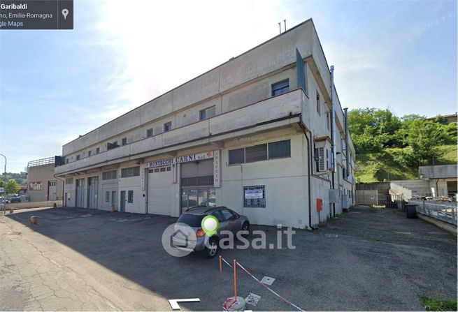 Capannone in commerciale in Via Giuseppe Garibaldi 24