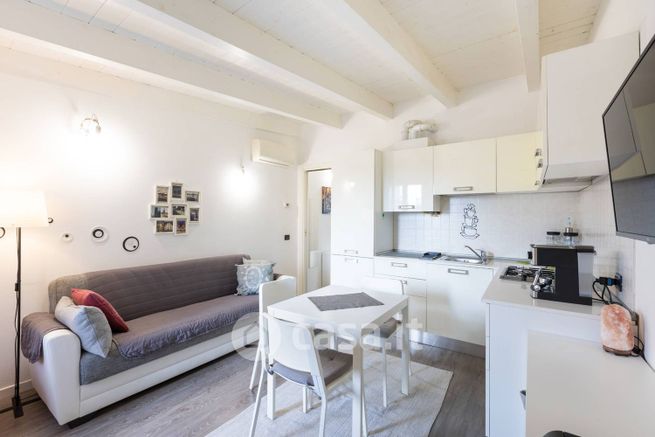 Appartamento in residenziale in Via Cusago 9