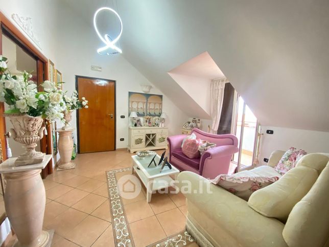 Attico/mansarda in residenziale in Via Spazzilli