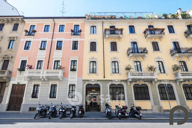 Ufficio in commerciale in Via Bartolomeo Panizza 5