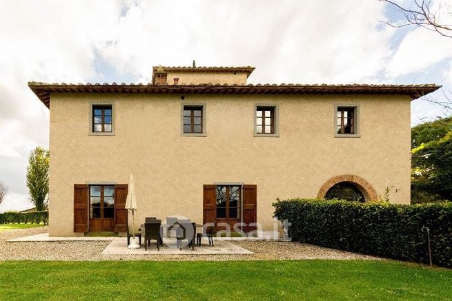 Rustico/casale in residenziale in 