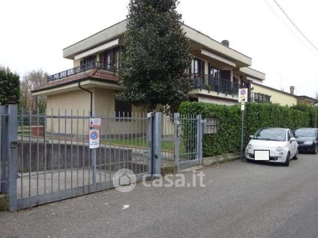 Appartamento in residenziale in Via Ferrarin 1