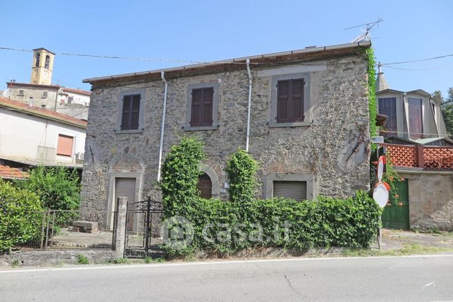 Casa indipendente in residenziale in Strada Statale 63