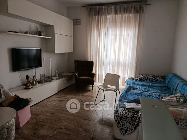 Casa indipendente in residenziale in Via Novara