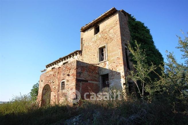 Rustico/casale in residenziale in 