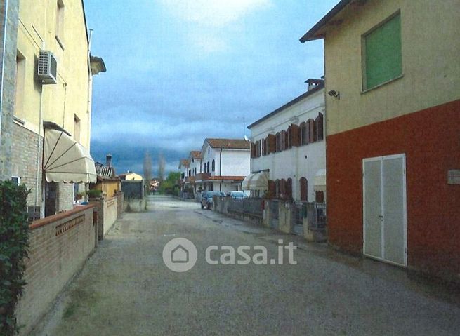 Terreno edificabile in residenziale in Via Provinciale