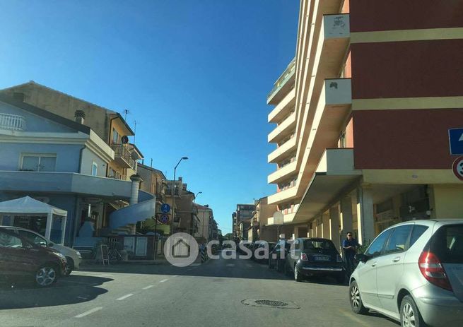 Box/posto auto in residenziale in Via Pastrengo