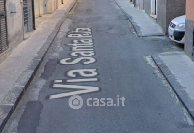 Appartamento in residenziale in Via Santa Rita 31