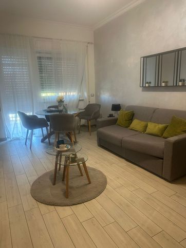 Appartamento in residenziale in Via Teognide