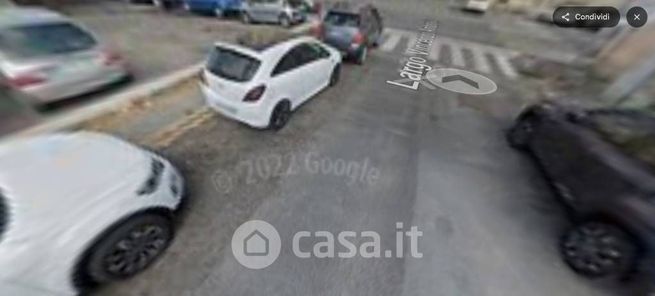 Box/posto auto in residenziale in Largo Vincenzo Ambrosio 15