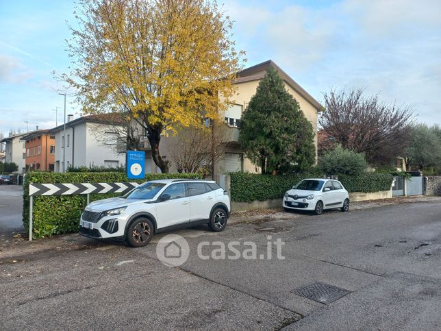 Appartamento in residenziale in Via Alessandro Volta 5