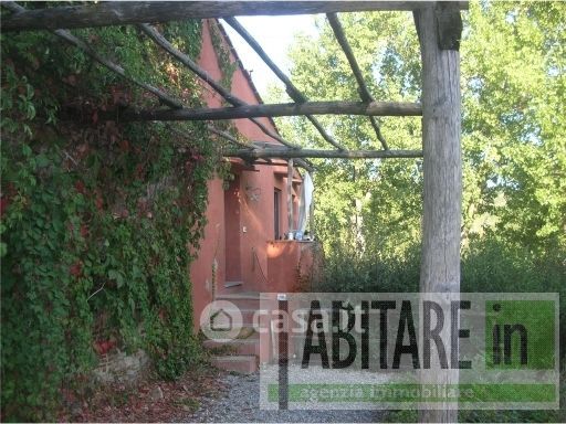 Rustico/casale in residenziale in Strada Provinciale 92 Grevigiana per Mercatale