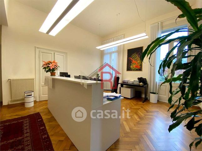 Ufficio in commerciale in Corte delle Rose
