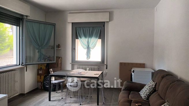 Casa indipendente in residenziale in Via Costantinopoli 220