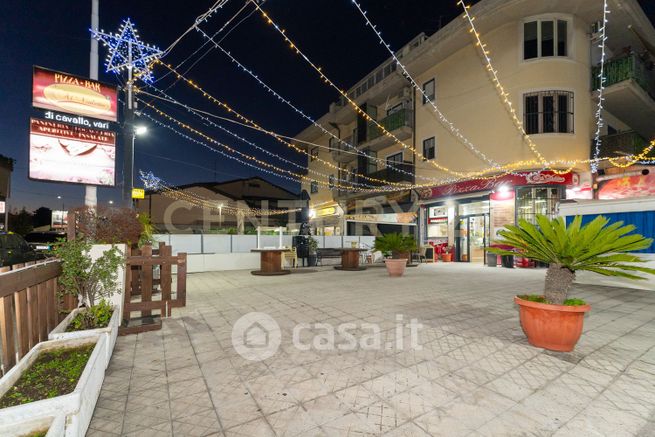 Negozio/locale commerciale in commerciale in Viale Mario Rapisardi 646