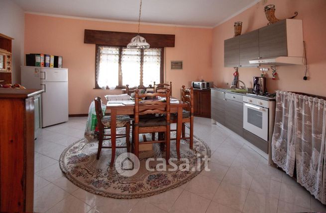 Villa in residenziale in