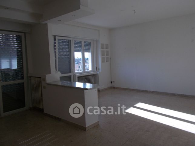 Appartamento in residenziale in Via Silvio Pellico