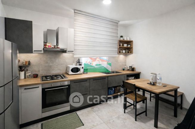 Villetta a schiera in residenziale in Via Fratelli Biancoli