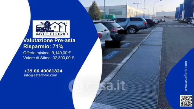 Box/posto auto in residenziale in Via Lavoratori Autobianchi