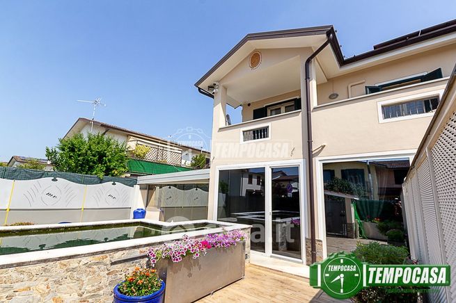 Villetta a schiera in residenziale in Via Campo Mallo