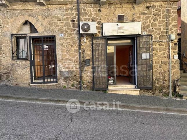 Attivitã /licenza (con o senza mura) in commerciale in Via di San Francesco 6