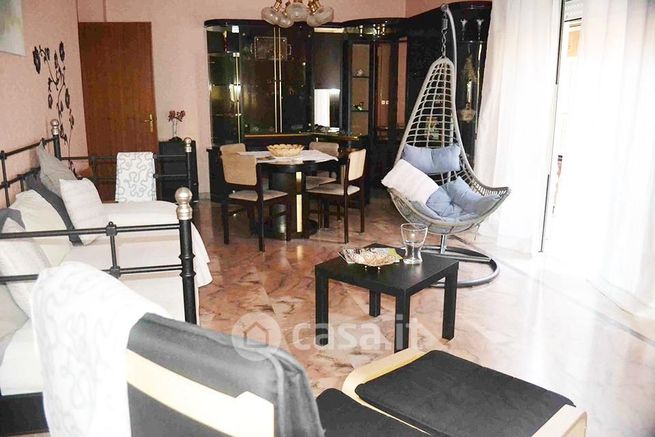 Casa indipendente in residenziale in Via Mario Rapisardi 37