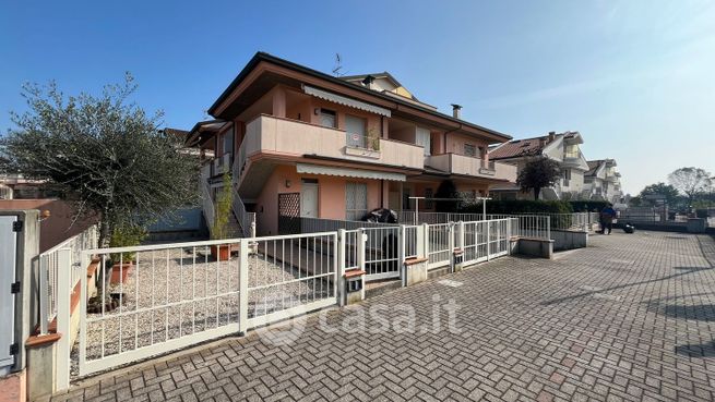 Appartamento in residenziale in Via Gaspare Donati