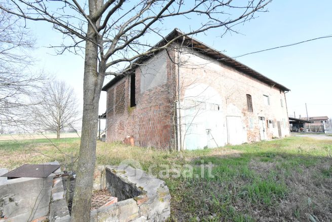 Casa indipendente in residenziale in 