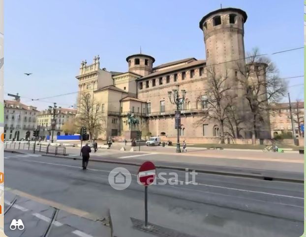 Garage/posto auto in residenziale in Piazza Castello