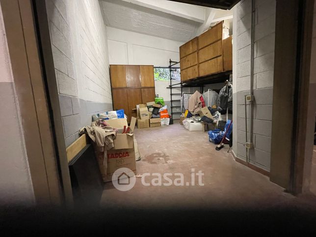 Garage/posto auto in residenziale in Via Laviosa