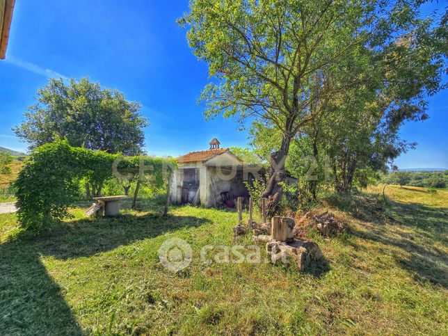Rustico/casale in residenziale in Strada Provinciale Aquilaia