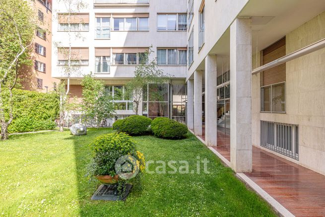 Ufficio in commerciale in Corso Vercelli