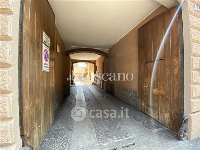 Garage/posto auto in residenziale in Via Carlo Imbonati